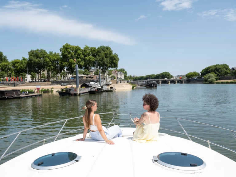 Hire Canal boat with or without skipper Nicols Yacht Sablé-sur-Sarthe