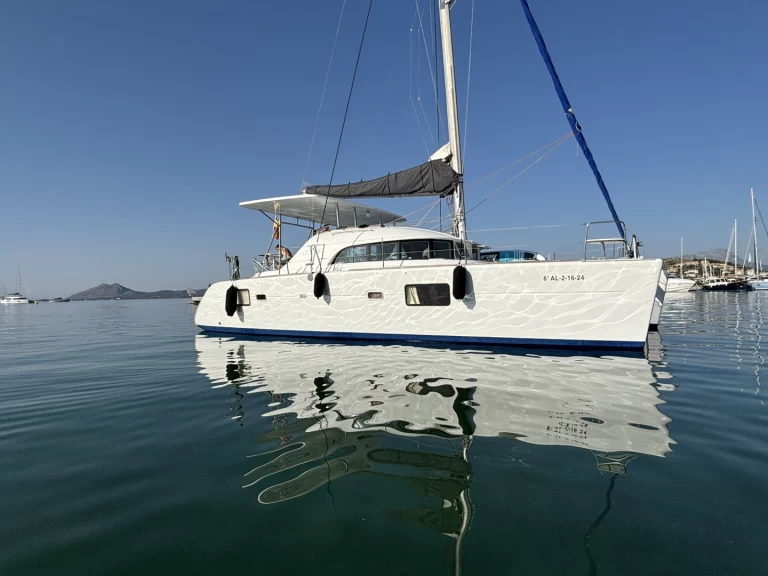 Catamaran to hire Ibiza Town at the best price