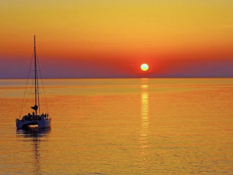 Hire a Custom Made Custom made Kendwa