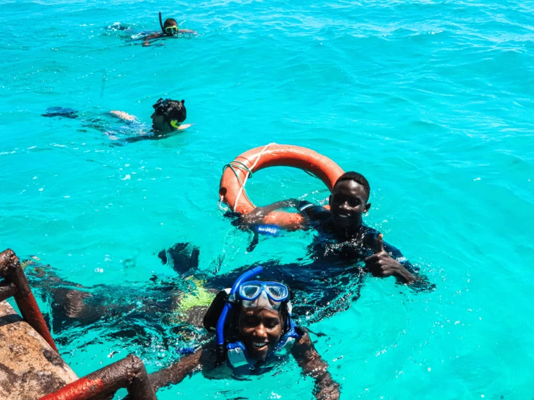 Hire a Custom Made Custom made Kendwa