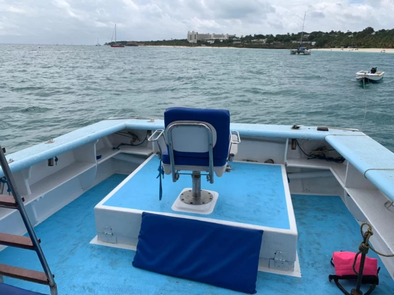 Hire a Custom Made Custom made Kendwa