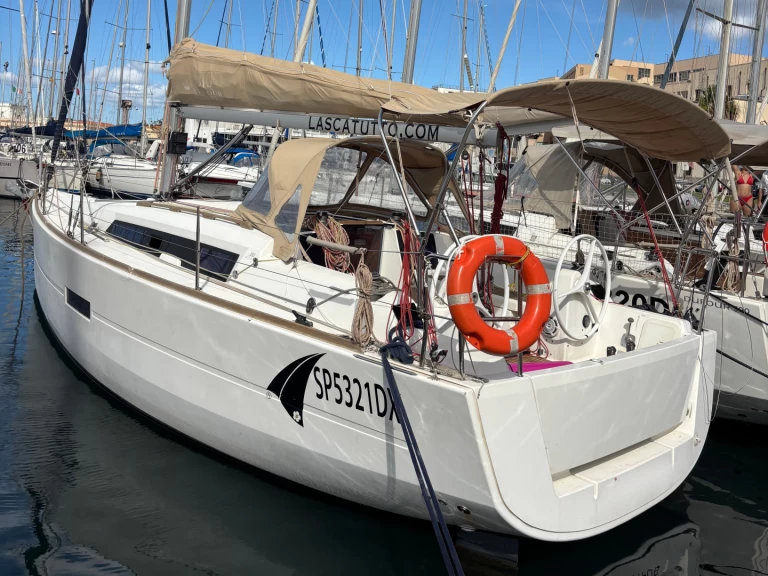 Sailboat hire in Palermo - Dufour Dufour 310 Grand Large