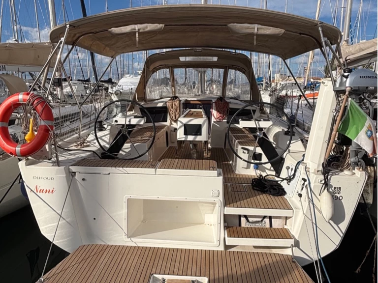 Sailboat to hire Palermo at the best price