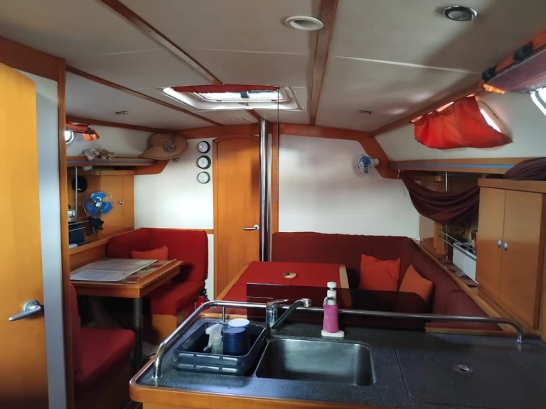 Sailboat to hire Pointe-à-Pitre at the best price