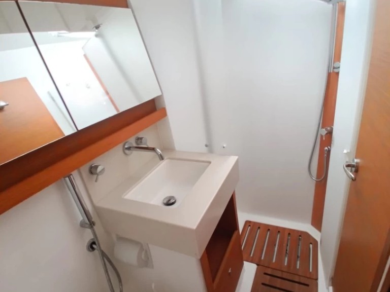 Hire Sailboat with or without skipper Dufour Cagliari