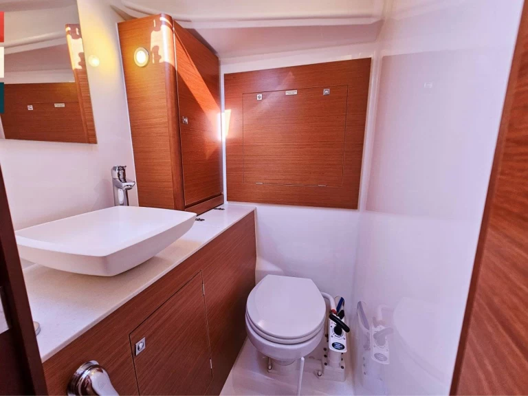 Hire a Dufour Dufour 390 Cagliari