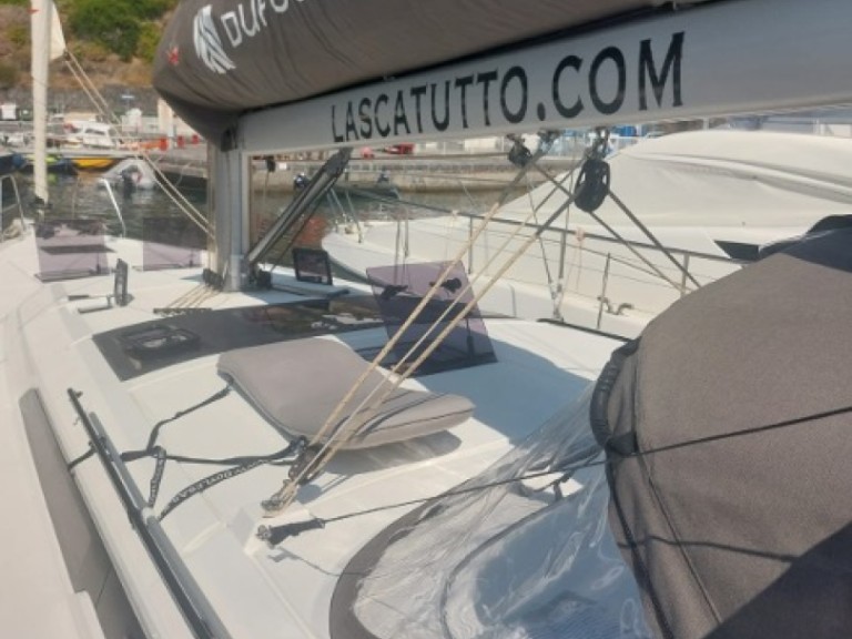 Hire Sailboat Dufour with a boat licence
