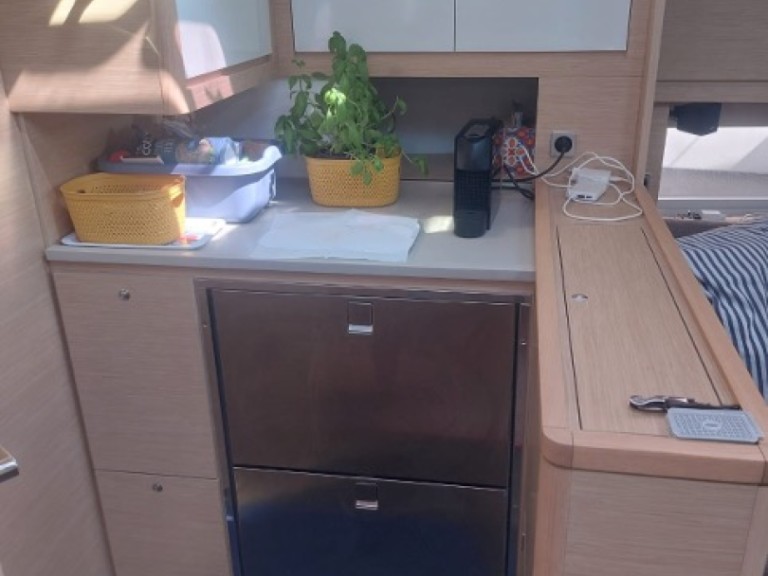 Yacht charter Cagliari - Dufour Dufour 470 on SamBoat