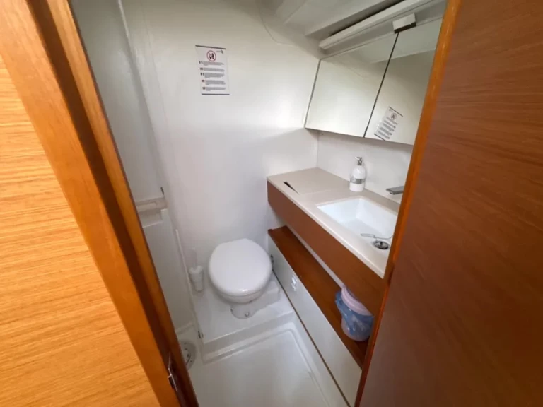 Yacht hire Procida cheap Dufour 41