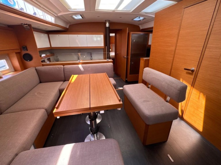 Yacht hire Palermo cheap Dufour 530