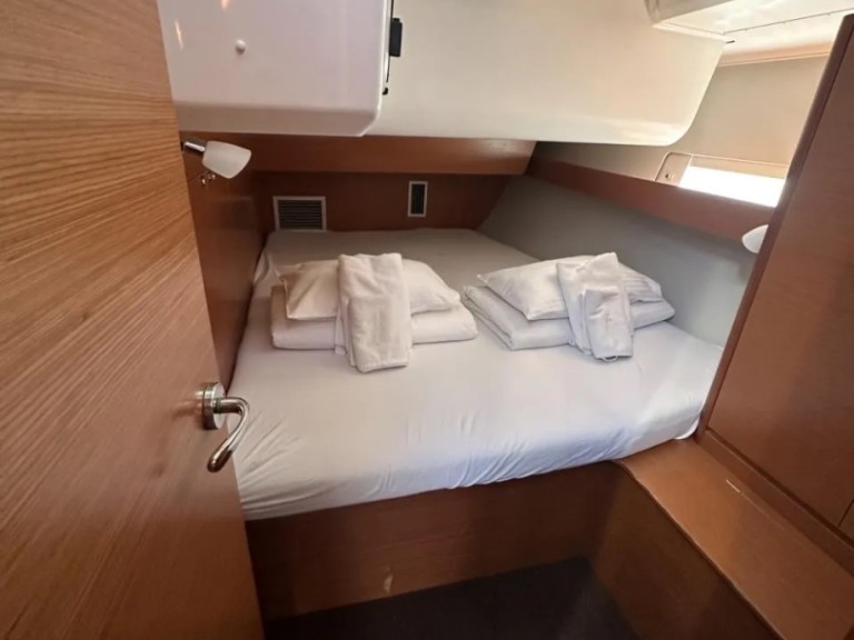 Yacht hire Saltsjö-duvnäs cheap Dufour 460 Grand Large