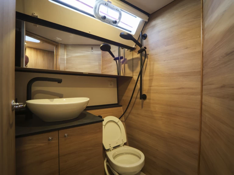 Charter a D&D Yacht D&D Kufner 50 in Salerno on Samboat