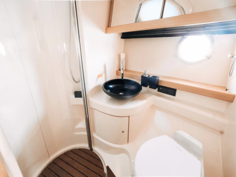 Yacht hire Seget Donji cheap Azimut 43 Fly