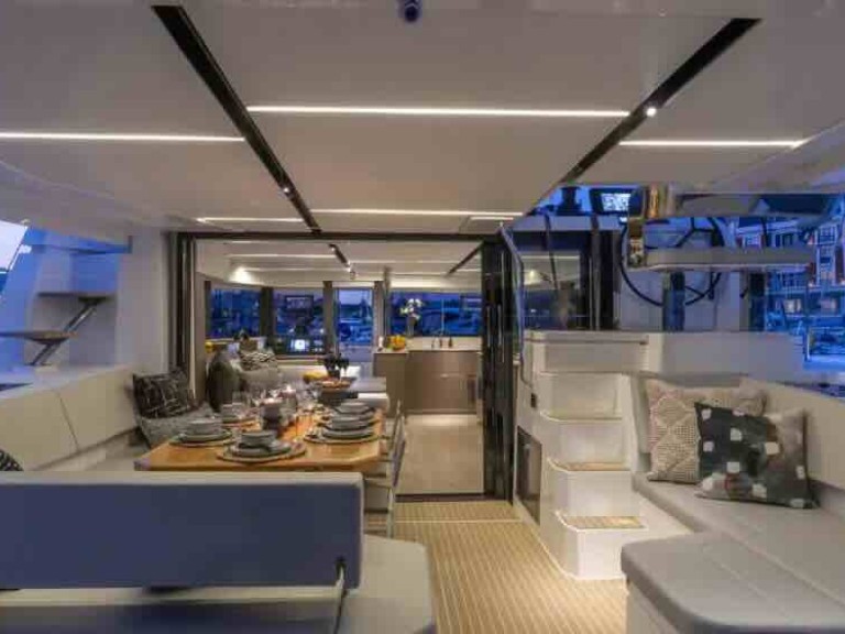 Yacht charter Furnari - Robertson and Caine Leopard 46 on SamBoat