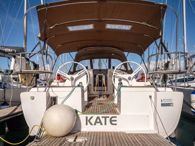 Hire Sailboat with or without skipper Elan Pirovac