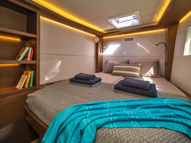 Hire Catamaran with or without skipper Lagoon Alimos