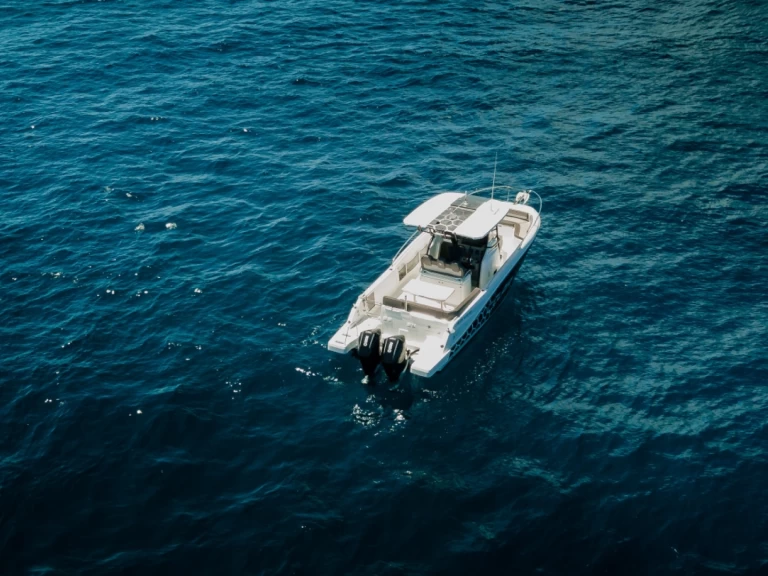 Charter a Jeanneau Cap Camarat 9.0 CC in Le Gosier on Samboat