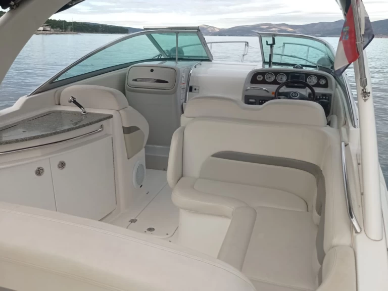 Yacht hire Split cheap 275 ssi