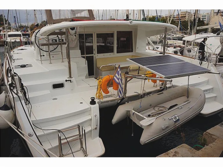 Catamaran hire in Gouvia - Lagoon Lagoon 400 S2[G]