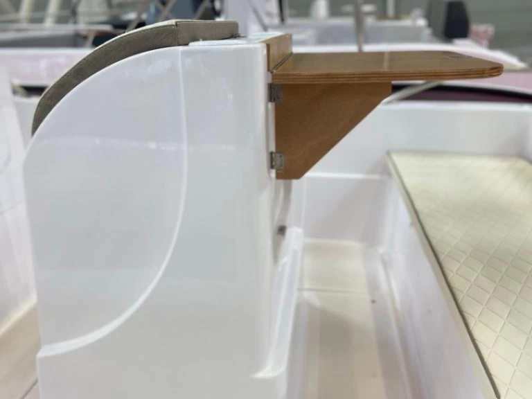 Motorboat hire in Sirmione - marinesite 19 open