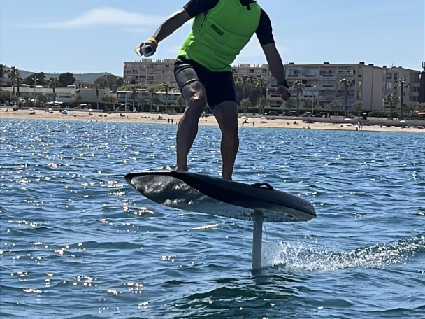 Hire Catamaran Fountaine Pajot with a boat licence