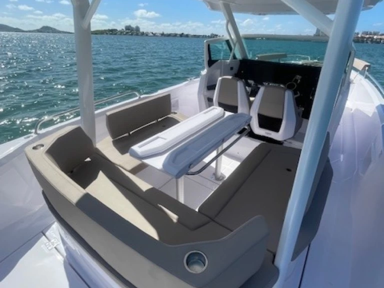 Yacht charter Marigot - Axopar 29 Sun Top on SamBoat