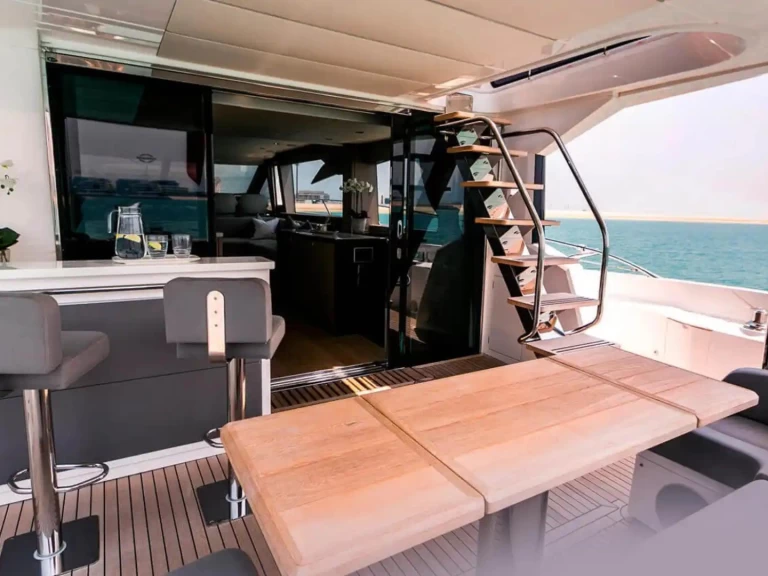 Hire a Sunseeker Manhattan 70 Dubai Marina