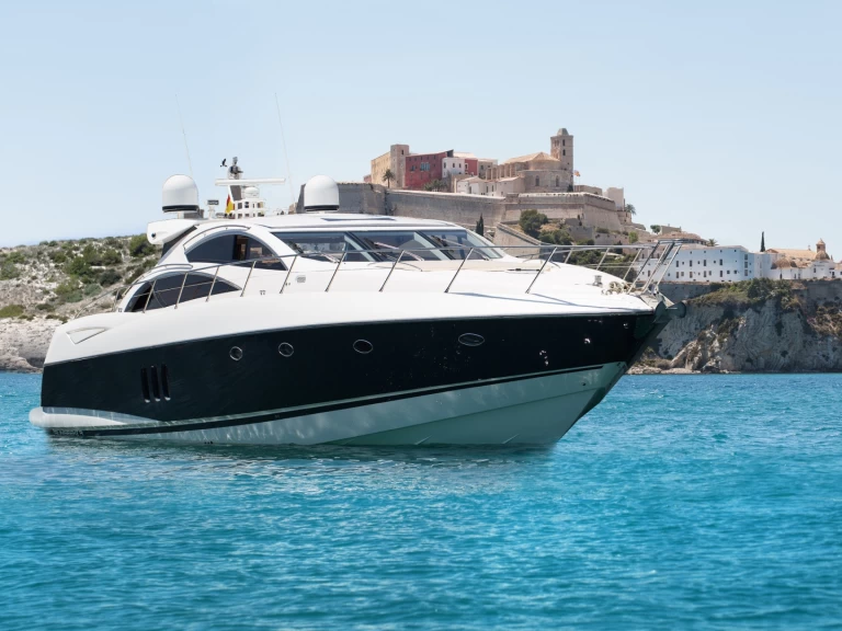 Motorboat to hire Ibiza Town at the best price