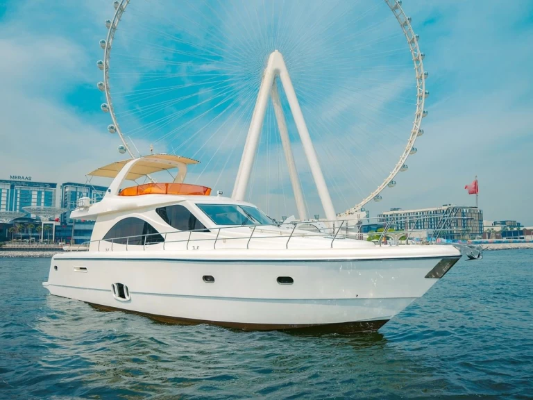 Yacht hire Dubai Marina cheap 70
