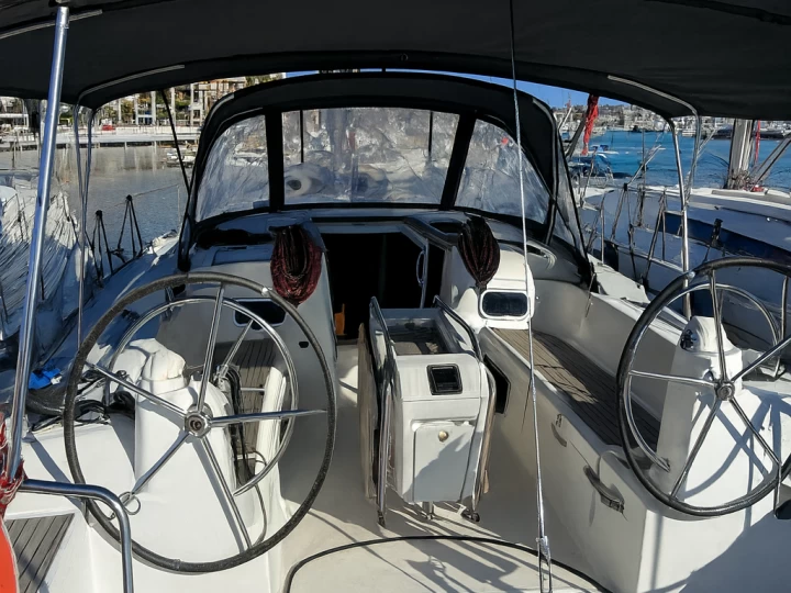 Yacht hire Palma de Mallorca cheap Sun Odyssey 469