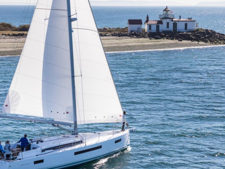 Jeanneau Sun Odyssey 490 charter bareboat or skippered in  Puntone