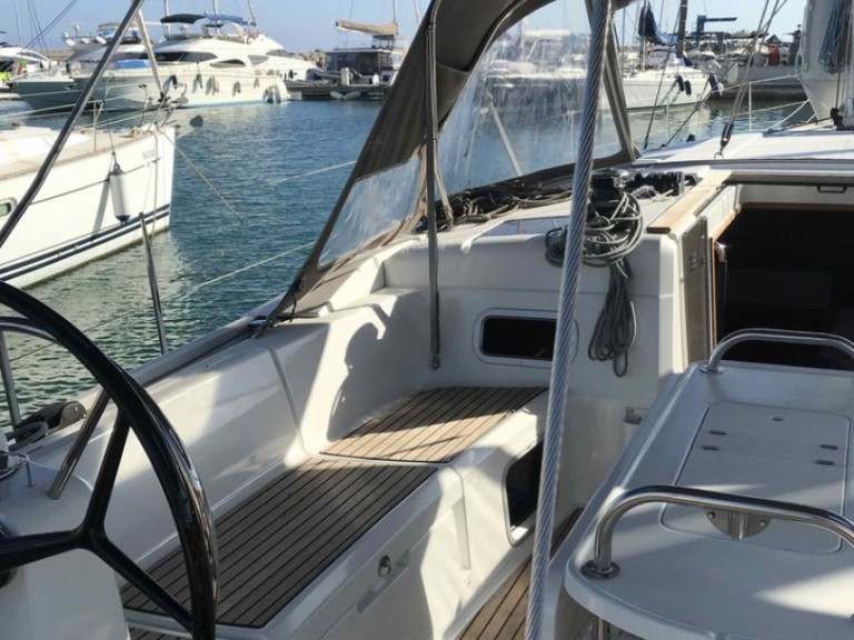 Hire a Jeanneau Sun Odyssey 519 Mykonos (Island)