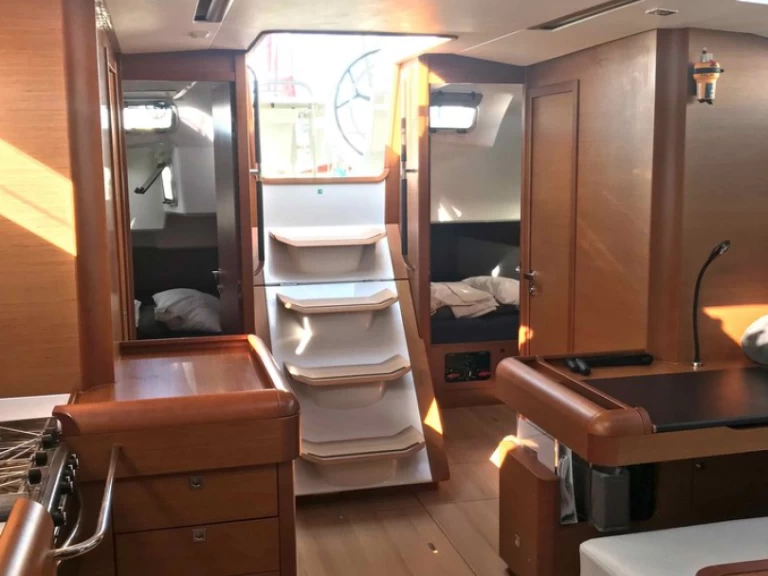 Yacht hire Mykonos (Island) cheap Sun Odyssey 519