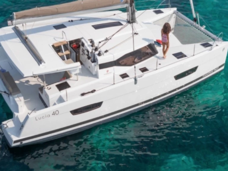 Charter a Fountaine Pajot Lucia 40 in Roses on Samboat