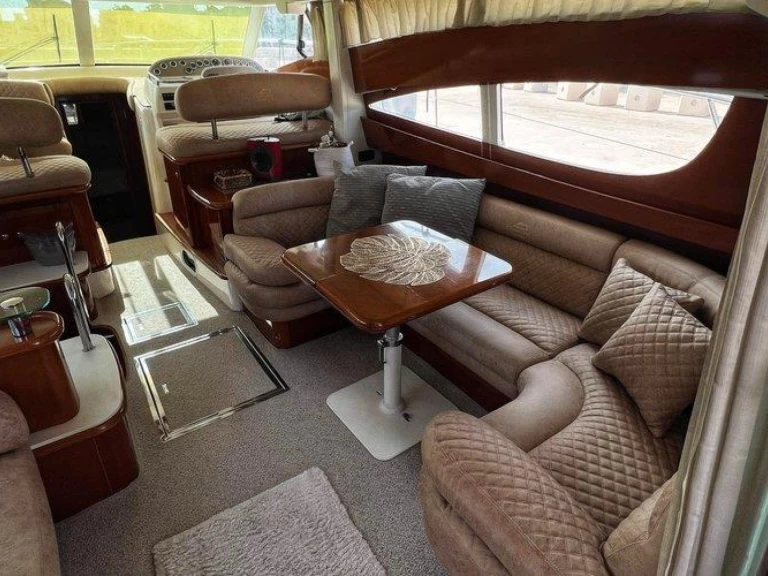 Charter a Jeanneau Prestige 46 in Korčula (City) on Samboat