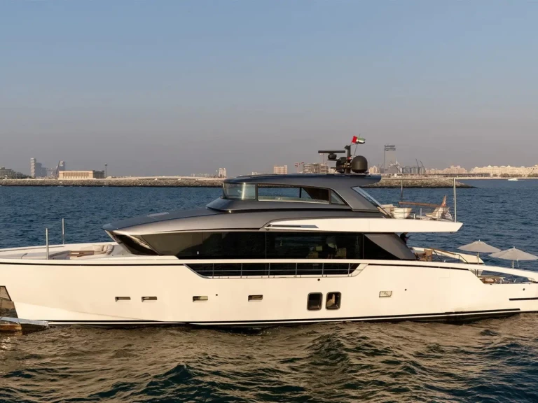 Yacht hire Dubai Marina cheap San Lorenzo 88