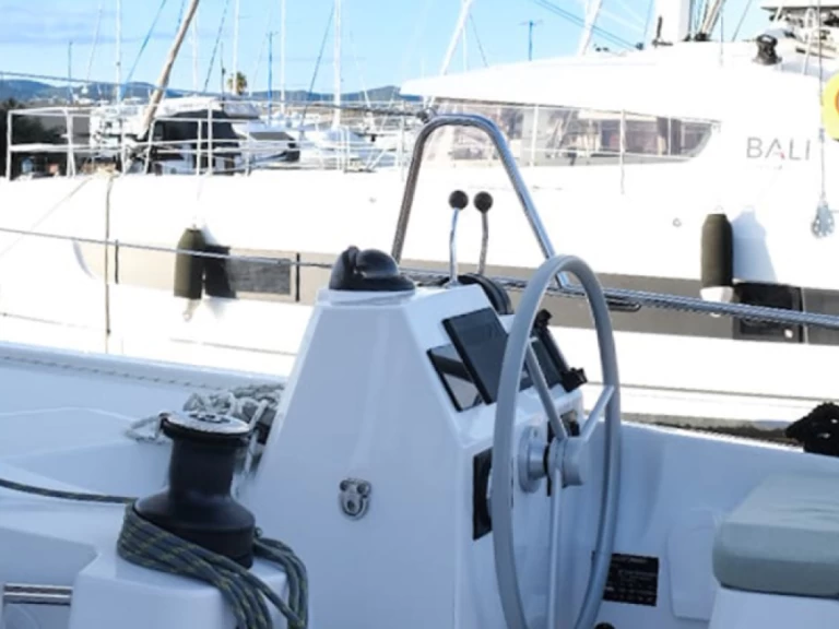 Yacht charter Ajaccio - 15 BALI 3.8 CATSMART on SamBoat