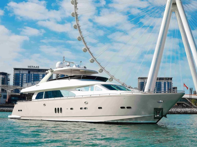 Yacht hire Dubai Marina cheap 98