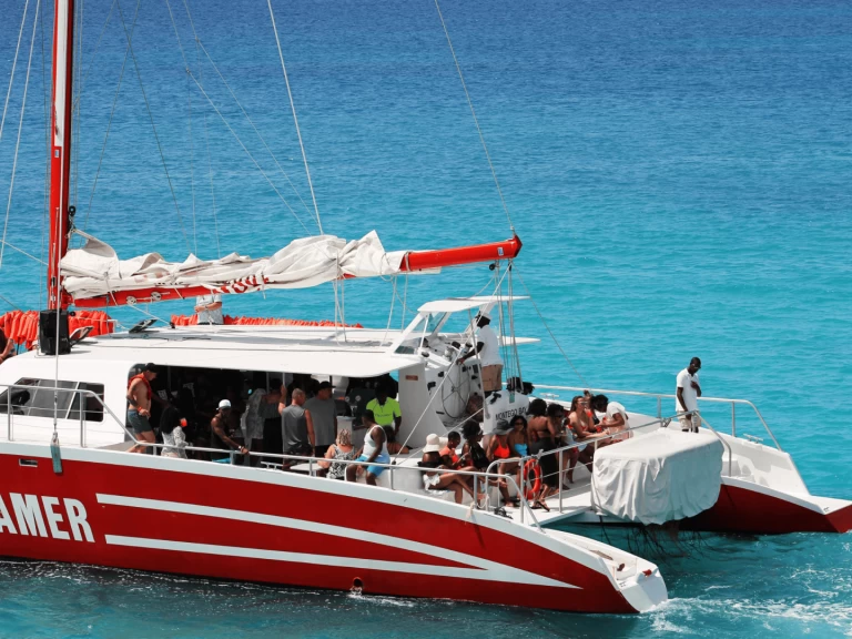 Yacht hire Montego Bay cheap CUSTOM MADE