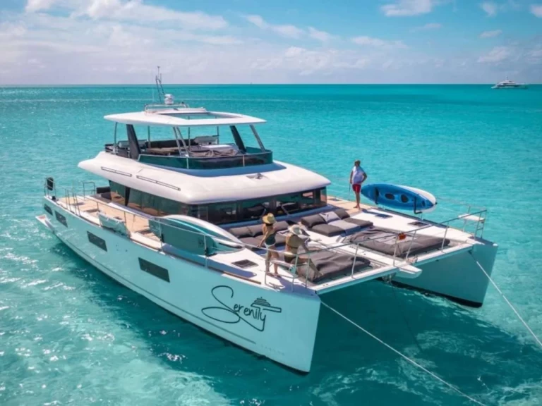 Hire Luxury Yacht with or without skipper Lagoon Nassau