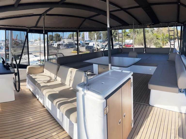 Charter a Catana KOS 58.CAT in Alimos on Samboat