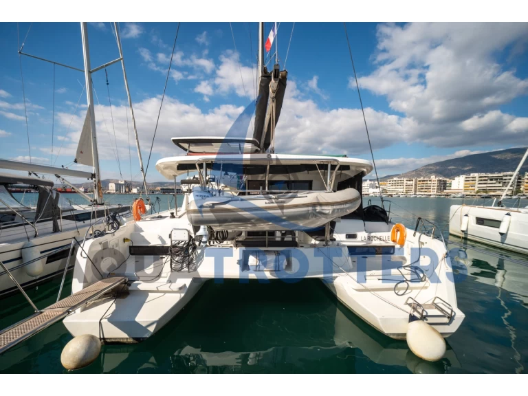 Hire Catamaran with or without skipper Lagoon Volos