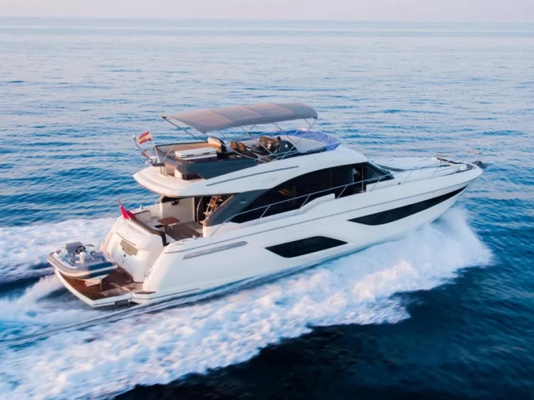 Motorboat to hire Seget Donji at the best price