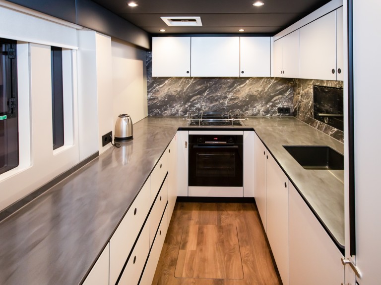 Charter a Sunreef Sunreef 60 (23) in Dubrovnik on Samboat