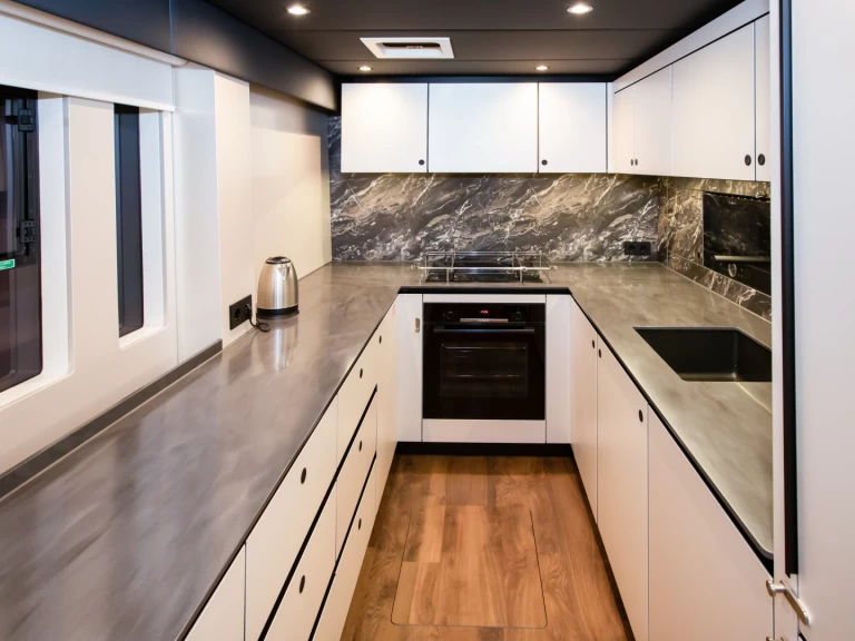 Hire Catamaran Sunreef with a boat licence