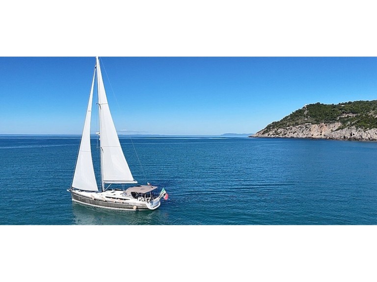 Hire a Jeanneau Sun Odyssey 509 Talamona