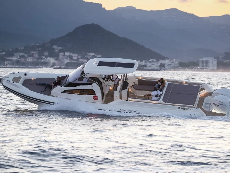 Charter a Capelli Tempest 42 in Marine de Sant'Ambrogio on Samboat