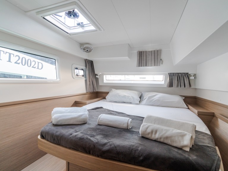 Hire Catamaran with or without skipper Lagoon Castellammare del Golfo