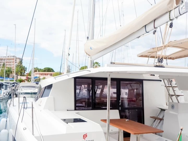 Charter a Fountaine Pajot Astrea 42 in Furnari on Samboat
