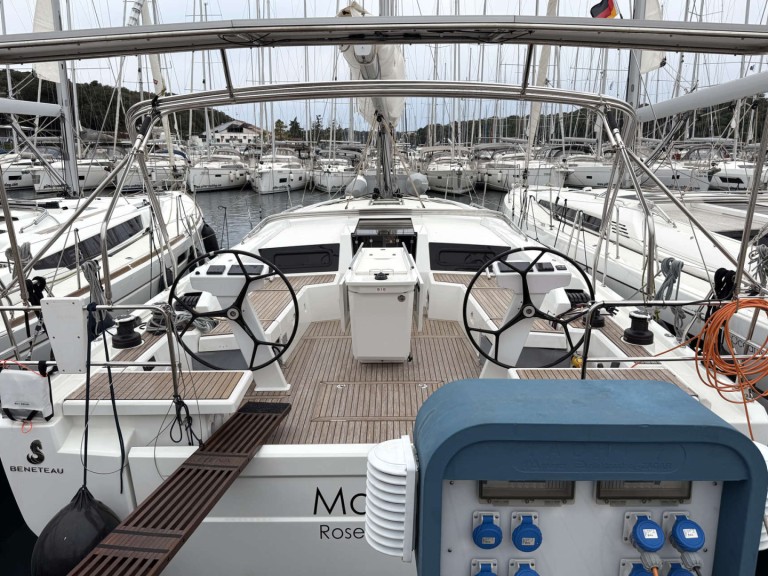 Yacht charter Pula - Bénéteau Oceanis 46.1 on SamBoat